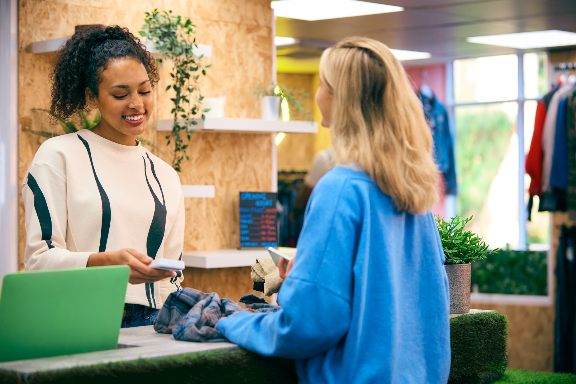 No experience? A new scheme aims to help 100,000 young people into work 